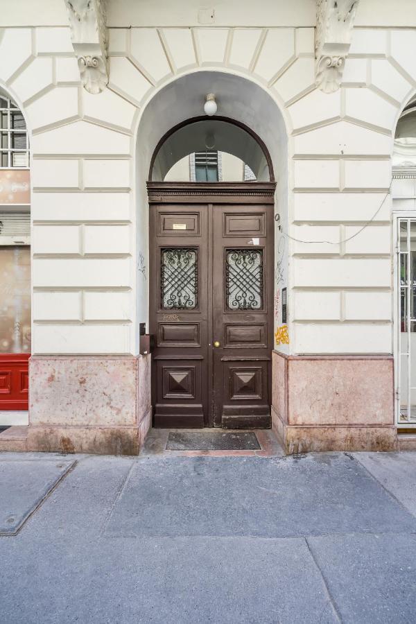 City Centre Apartment Будапеща Екстериор снимка